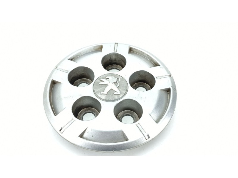 Recambio de tapacubos para peugeot boxer furgoneta 2.2 bluehdi 140 referencia OEM IAM 1374673080  