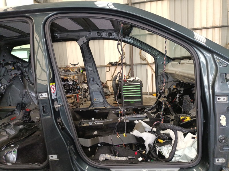 Recambio de gomas contorno puerta para seat ateca (kh7, khp) 1.5 tsi referencia OEM IAM   