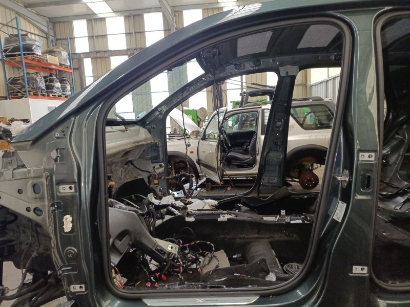 Recambio de gomas contorno puerta para seat ateca (kh7, khp) 1.5 tsi referencia OEM IAM   