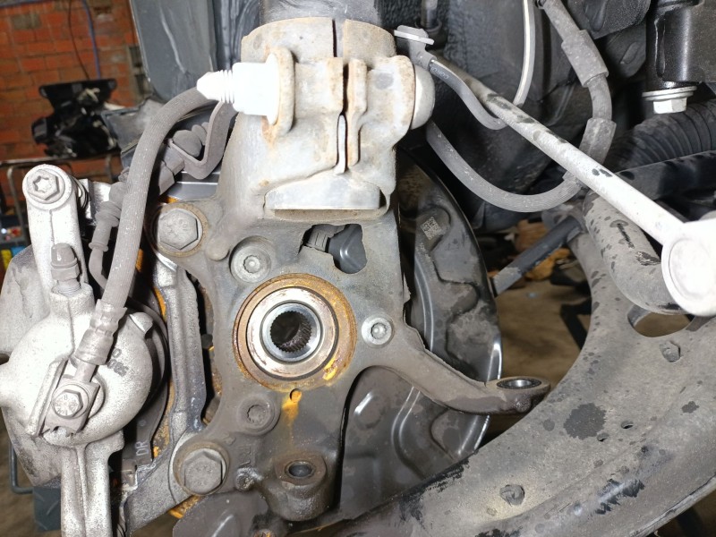 Recambio de mangueta delantera derecha para seat ateca (kh7, khp) 1.5 tsi referencia OEM IAM 5Q0407256S  