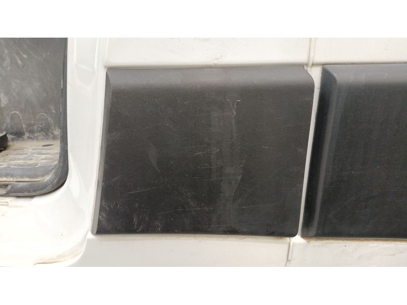 Recambio de moldura para peugeot boxer furgoneta 2.2 bluehdi 140 referencia OEM IAM   