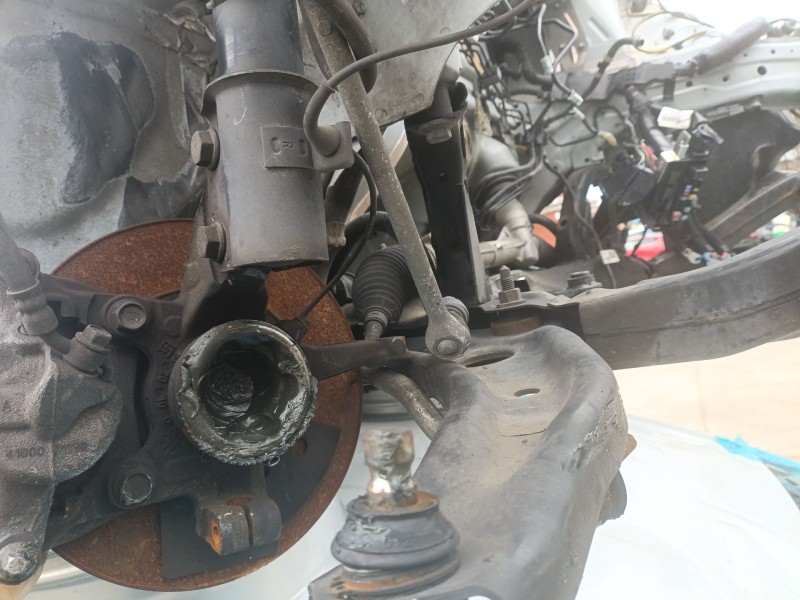 Recambio de mangueta delantera derecha para nissan micra v (k14) 1.0 ig-t referencia OEM IAM 400145FA0A  