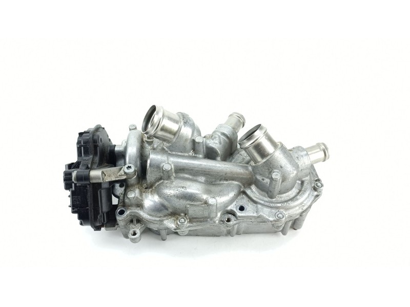 Recambio de bomba agua para seat arona (kj7, kjp) 1.0 tsi referencia OEM IAM 5E121117K  