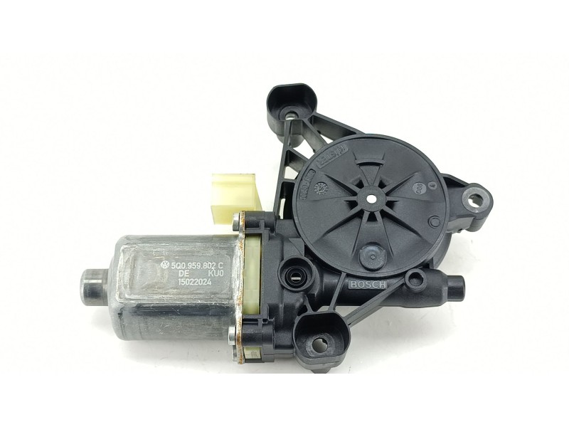 Recambio de motor elevalunas delantero derecho para seat leon sportstourer (kl8, kld) 1.5 etsi referencia OEM IAM 5Q0959802C  
