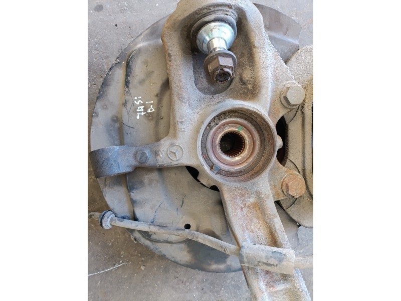 Recambio de mangueta delantera izquierda para mercedes-benz clase m (w164) ml 320 cdi 4-matic (164.122) referencia OEM IAM   