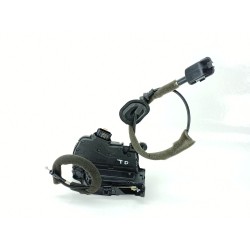 CERRADURA PUERTA TRASERA DERECHA 825027072R 