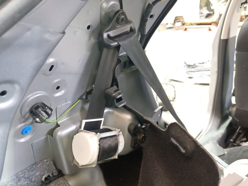 Recambio de cinturon seguridad trasero izquierdo para citroën c4 cactus 1.2 thp 110 referencia OEM IAM 98009740XX  