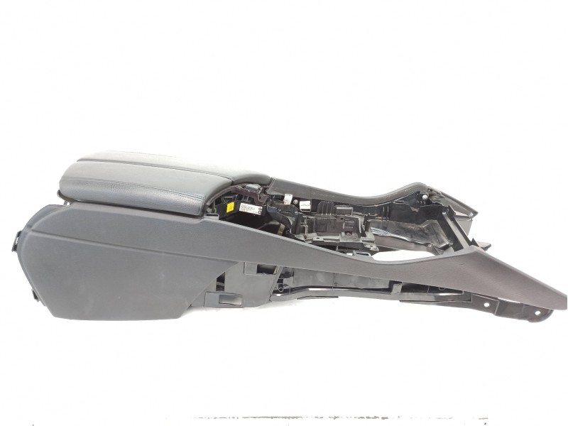Recambio de apoyabrazos central para bmw 5 touring (f11) 535 d referencia OEM IAM 724584  