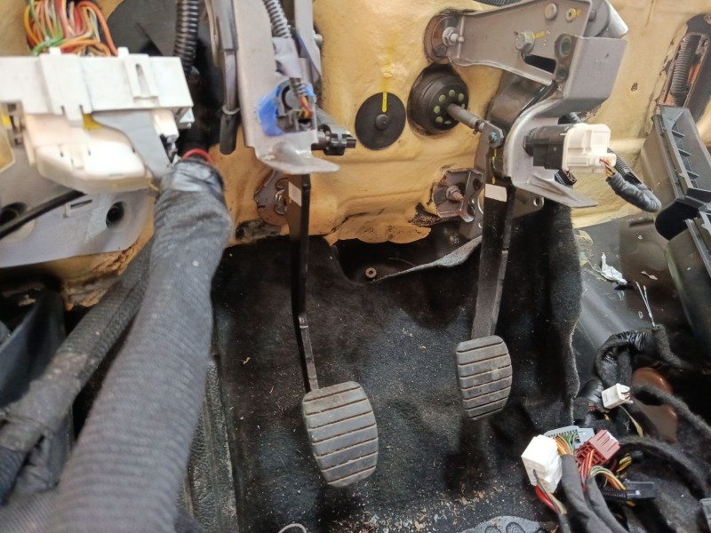 Recambio de pedal embrague para renault captur i (j5_, h5_) 0.9 tce 90 referencia OEM IAM 465033381R  