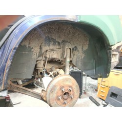 PASO DE RUEDA TRASERO IZQUIERDO 7553165J01000 
