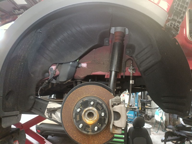 Recambio de paso de rueda trasero izquierdo para kia xceed (cd) 1.0 t-gdi referencia OEM IAM 86821J7CA0  