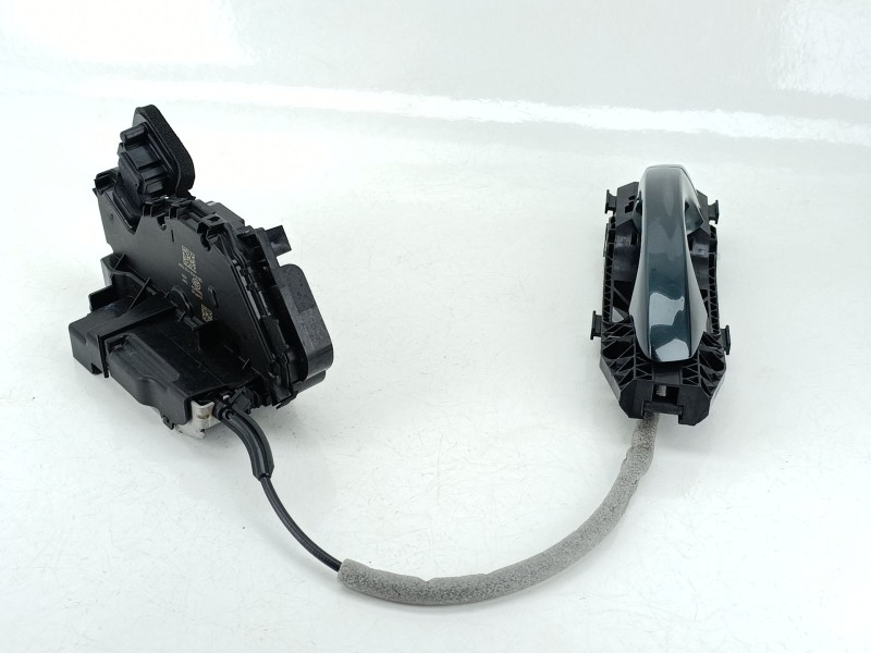 Recambio de cerradura puerta delantera derecha para seat ateca (kh7, khp) 1.5 tsi referencia OEM IAM 5TB837016E  