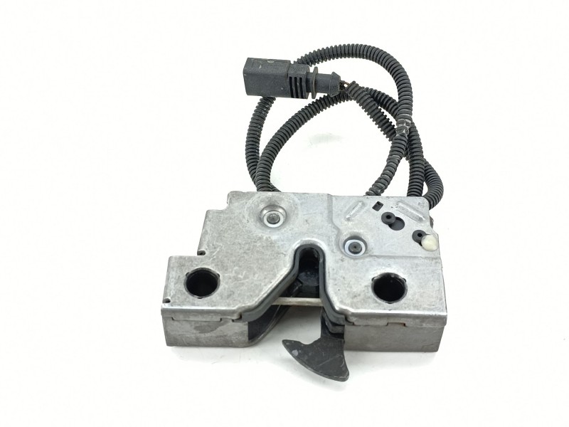 Recambio de cerradura capot para seat ateca (kh7, khp) 1.5 tsi referencia OEM IAM 575823509A  