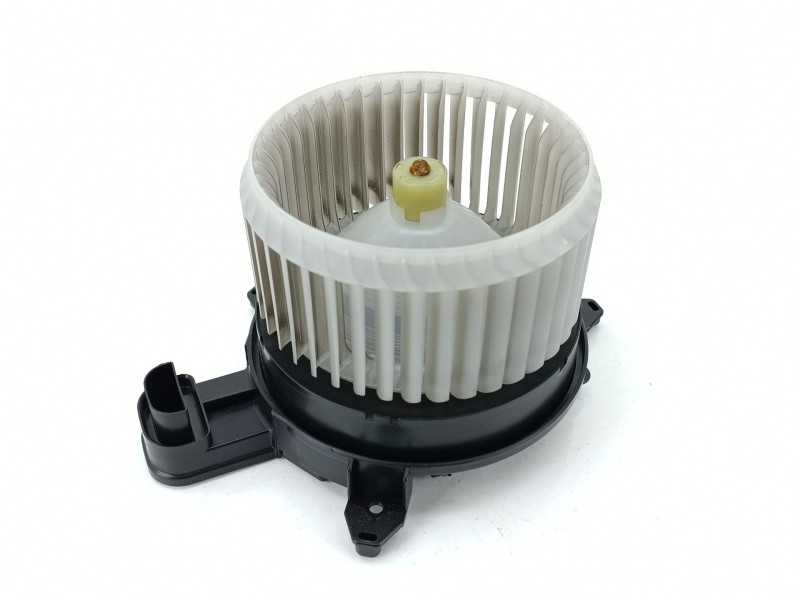 Recambio de motor calefaccion para toyota yaris (_p21_, _pa1_, _ph1_) 1.5 (mxpa11) referencia OEM IAM CZ1163606063  