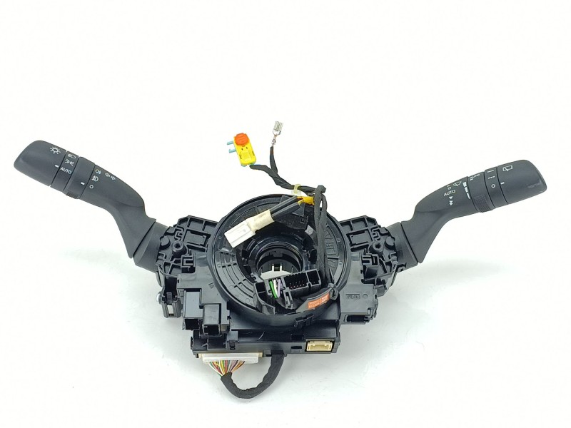 Recambio de mando multifuncion para toyota yaris (_p21_, _pa1_, _ph1_) 1.5 (mxpa11) referencia OEM IAM 8431902010  