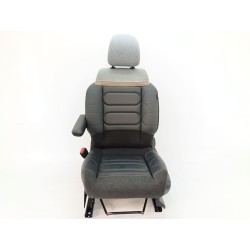ASIENTO DELANTERO IZQUIERDO 