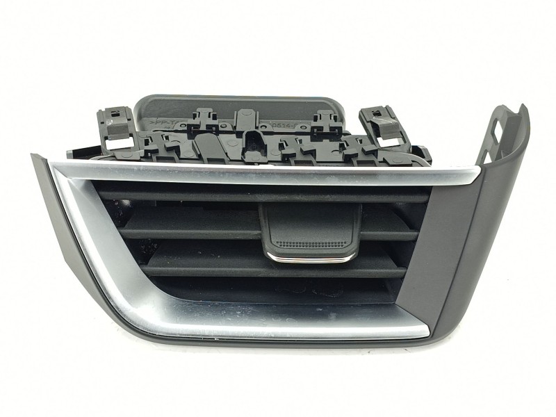 Recambio de aireador para renault clio v (b7_) 1.6 e-tech 145 (b7mu) referencia OEM IAM 687609862R  