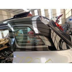 LUNA CUSTODIA TRASERA IZQUIERDA YQ00052480 