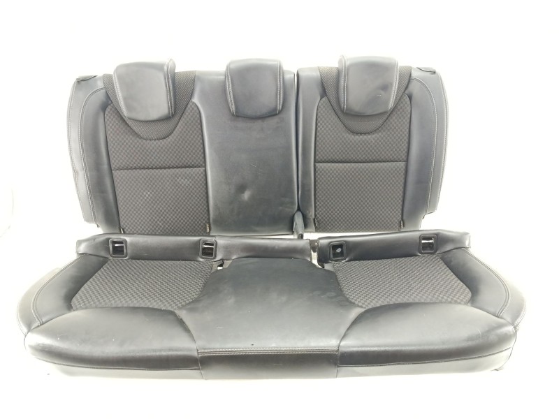 Recambio de asientos traseros para renault clio iv (bh_) 0.9 tce 90 referencia OEM IAM 883201600R  