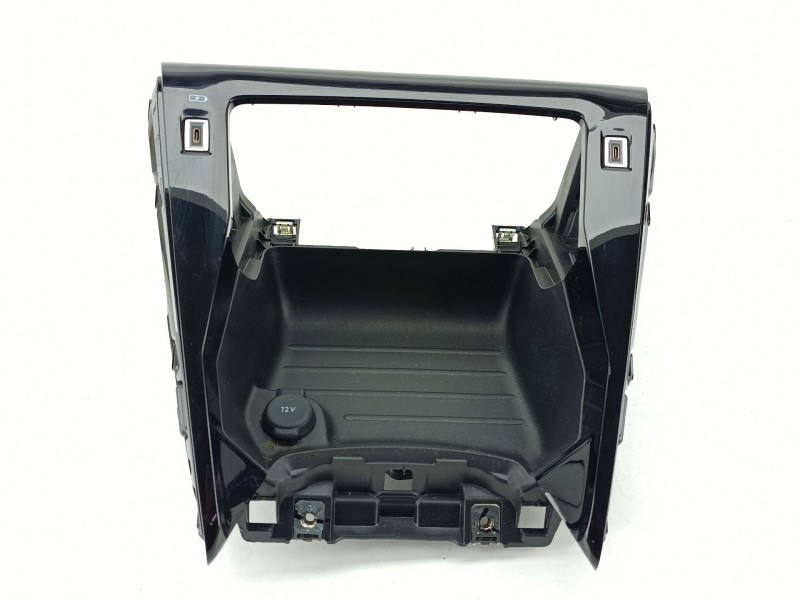 Recambio de moldura para peugeot 208 ii (ub_, up_, uw_, uj_) 1.2 puretech 100 referencia OEM IAM 9852884880  