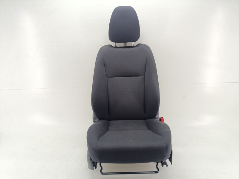 Recambio de asiento delantero derecho para toyota yaris (_p13_) 1.0 (ksp130_) referencia OEM IAM 715120D210  