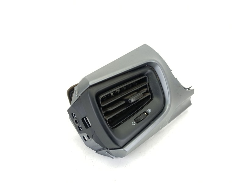 Recambio de rejilla aireadora para kia stonic (yb) 1.2 cvvt referencia OEM IAM 84731H8AA0  