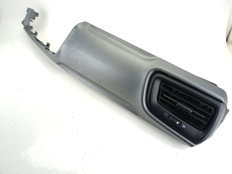 Recambio de moldura para kia stonic (yb) 1.2 cvvt referencia OEM IAM 84721H8AA0  