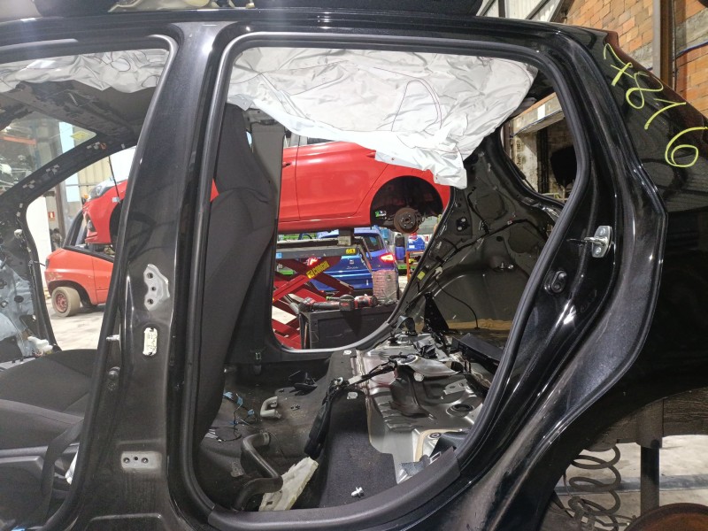 Recambio de gomas contorno puerta para toyota yaris (_p13_) 1.0 (ksp130_) referencia OEM IAM   