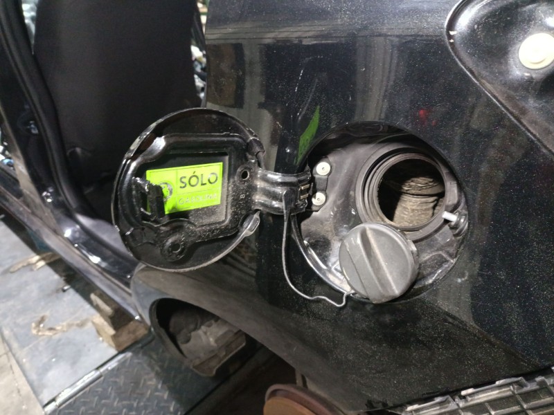 Recambio de tapa combustible para toyota yaris (_p13_) 1.0 (ksp130_) referencia OEM IAM 773500D080  