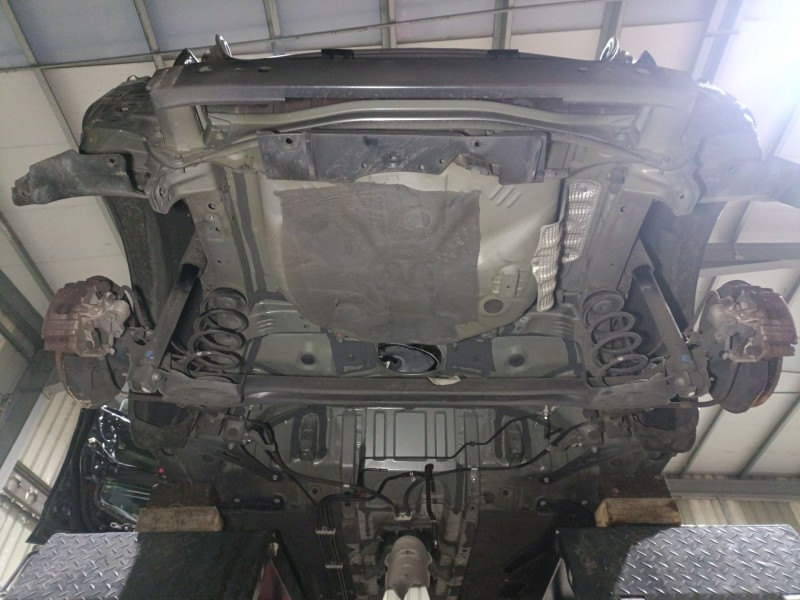 Recambio de puente trasero para toyota yaris (_p13_) 1.0 (ksp130_) referencia OEM IAM 421100D520  