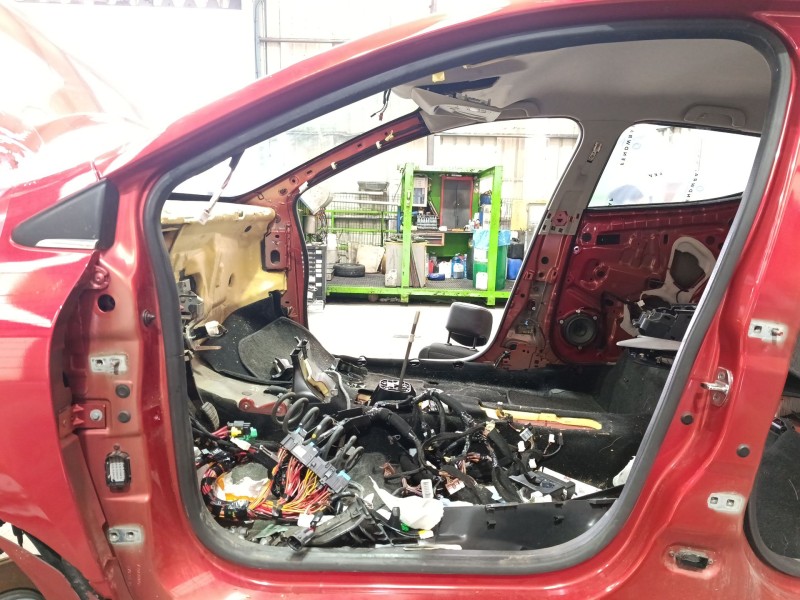 Recambio de gomas contorno puerta para renault clio iv (bh_) 0.9 tce 90 referencia OEM IAM   