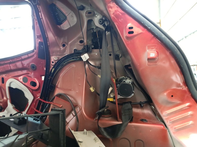 Recambio de cinturon seguridad trasero derecho para renault clio iv (bh_) 0.9 tce 90 referencia OEM IAM 888404130R  