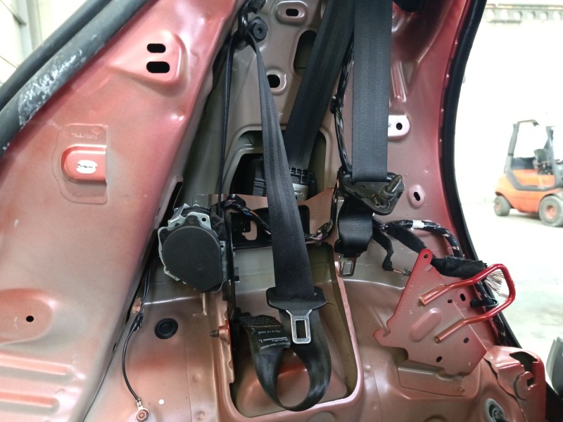 Recambio de cinturon seguridad trasero izquierdo para renault clio iv (bh_) 0.9 tce 90 referencia OEM IAM 888419629R  