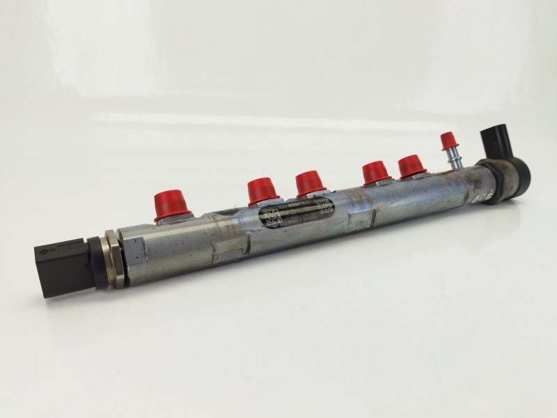 Recambio de rampa inyectora para bmw 1 (e81) 118 d referencia OEM IAM 780912701  