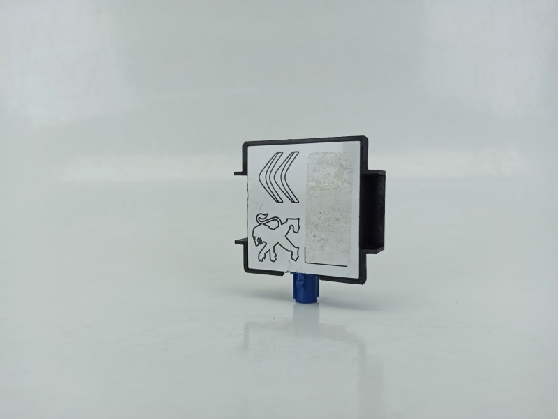 Recambio de antena para peugeot 508 i (8d_) 2.0 hdi referencia OEM IAM PPGF30  