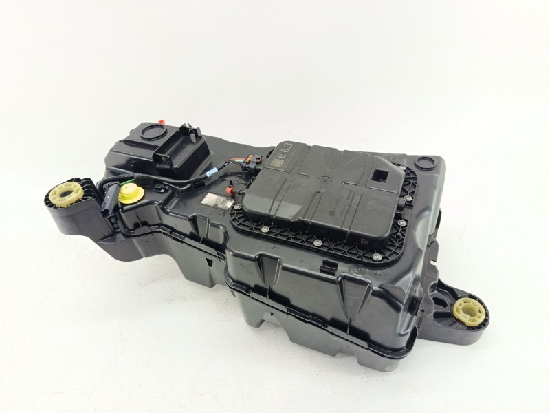 Recambio de deposito adblue para peugeot rifter 1.5 bluehdi 130 referencia OEM IAM 9832421480  