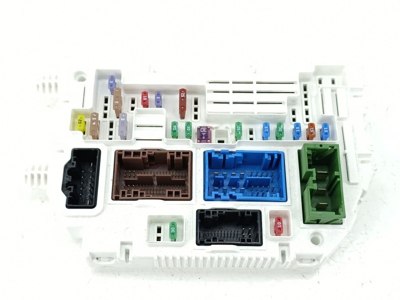 Recambio de caja reles / fusibles para peugeot 408 ii (fp_, f3_, fm_) puretech 130 referencia OEM IAM 9846631580  
