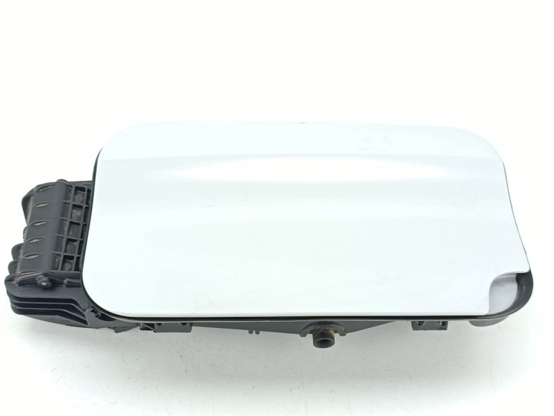 Recambio de tapa exterior combustible para peugeot rifter 1.5 bluehdi 130 referencia OEM IAM 9817924480  