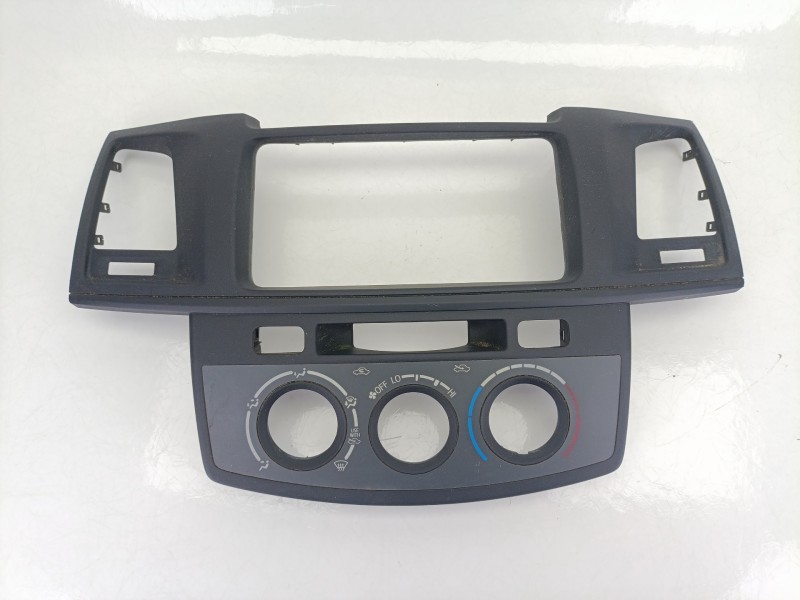 Recambio de embellecedor para toyota hilux vii pick-up (_n1_, _n2_, _n3_) 2.5 d-4d 4wd (kun25) referencia OEM IAM 554200K410  