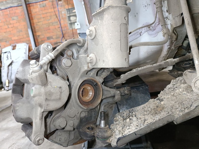 Recambio de mangueta delantera derecha para peugeot rifter 1.5 bluehdi 130 referencia OEM IAM 1647857280  