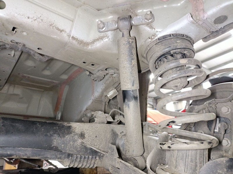 Recambio de amortiguador trasero derecho para peugeot rifter 1.5 bluehdi 130 referencia OEM IAM 9826243580  