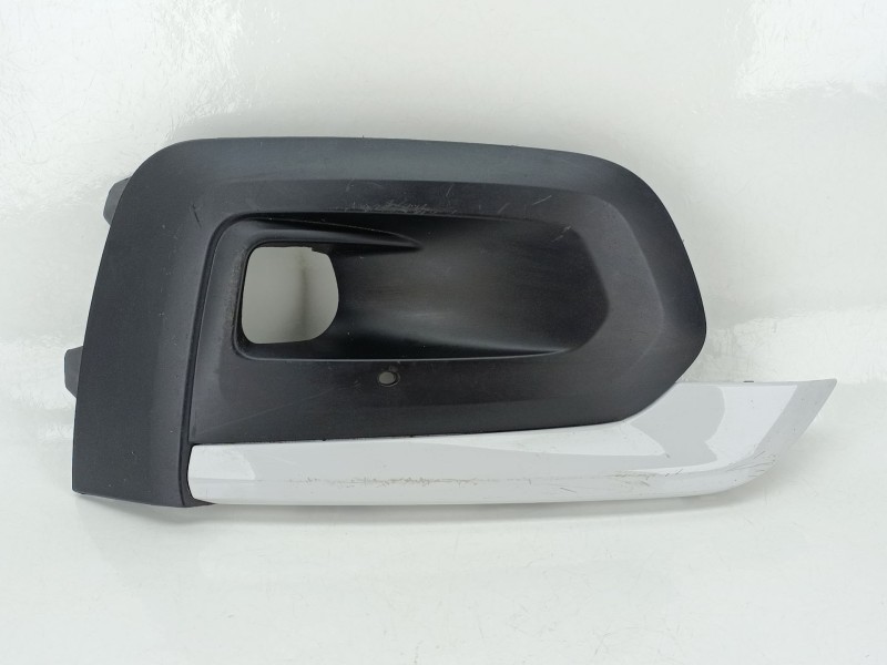 Recambio de moldura paragolpe delantera izquierda para peugeot rifter 1.5 bluehdi 130 referencia OEM IAM 9816764780  