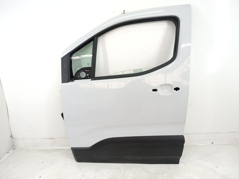 Recambio de puerta delantera izquierda para peugeot rifter 1.5 bluehdi 130 referencia OEM IAM 9822914380  