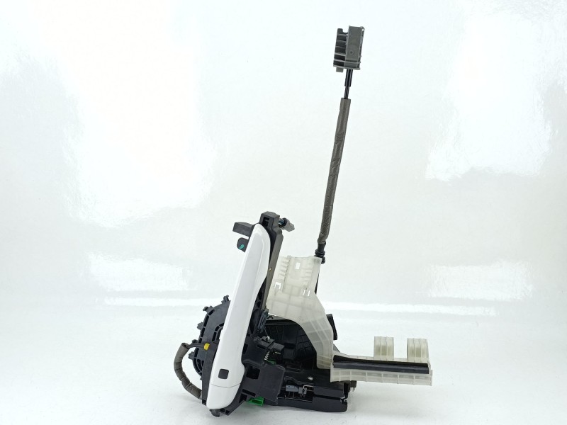 Recambio de cerradura puerta delantera derecha para hyundai i30 (pde, pd, pden) 2.0 n referencia OEM IAM 81320G3020  