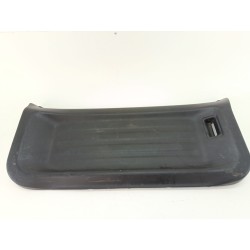 GUARNECIDO PORTON TRASERO 8377081A 