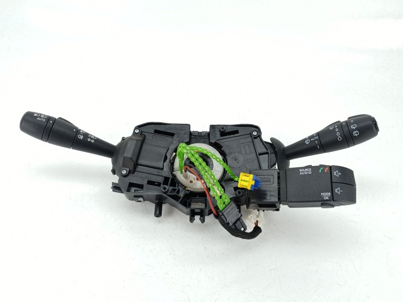 Recambio de mando multifuncion para renault clio iv (bh_) 0.9 tce 90 referencia OEM IAM 255676085R  