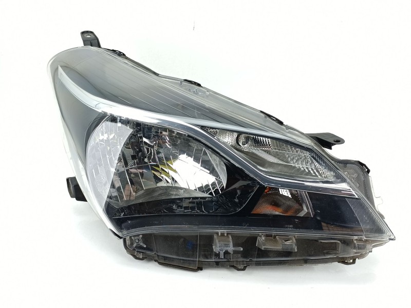 Recambio de faro derecho para toyota yaris (_p13_) 1.0 (ksp130_) referencia OEM IAM 811300DJ70  