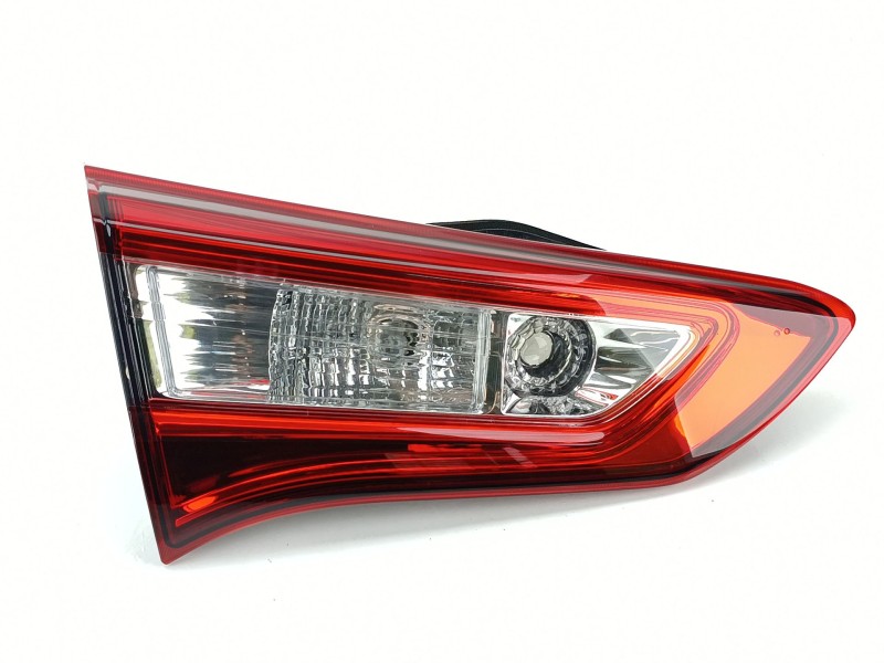 Recambio de piloto trasero izquierdo interior para toyota yaris (_p13_) 1.0 (ksp130_) referencia OEM IAM 815910D620  