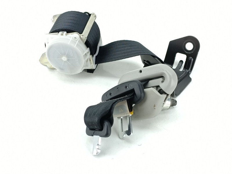 Recambio de cinturon seguridad trasero central para toyota yaris (_p13_) 1.0 (ksp130_) referencia OEM IAM 733100D031C2  