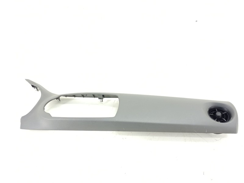 Recambio de moldura para toyota yaris (_p13_) 1.0 (ksp130_) referencia OEM IAM 554700D070  